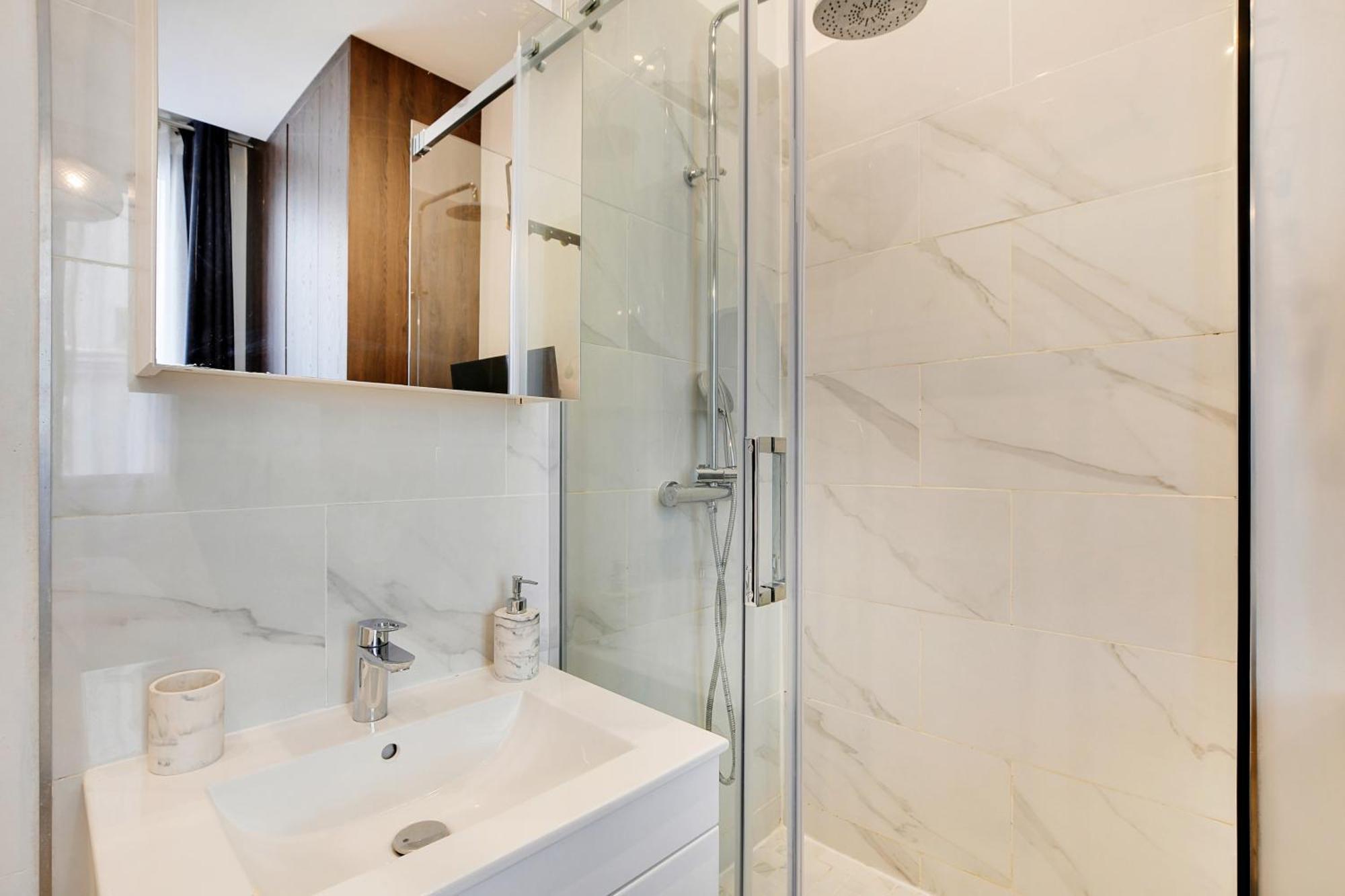Pick A Flat'S Apartment In Reuilly-Diderot - Rue Claude Tillier パリ エクステリア 写真